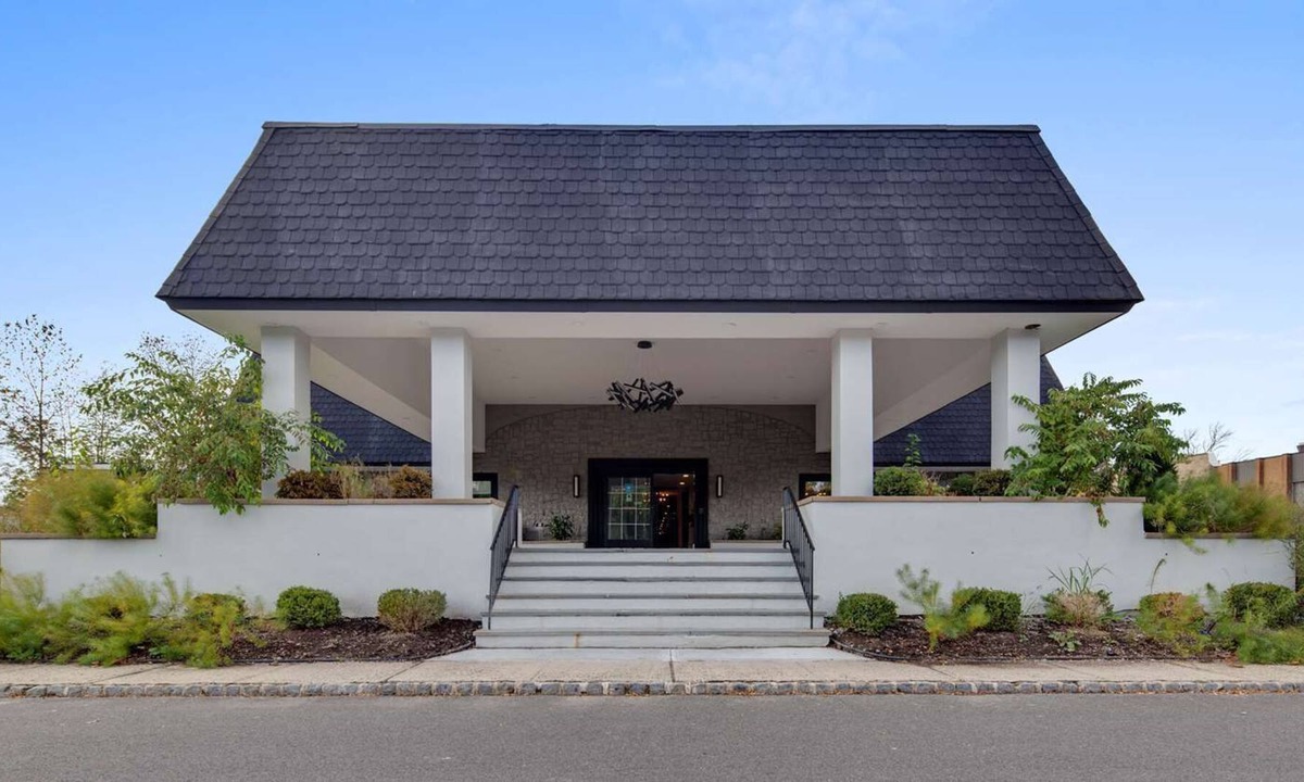 New Providence House | An Elegant Boutique Hotel in New Jersey - The Hub Murray Hill