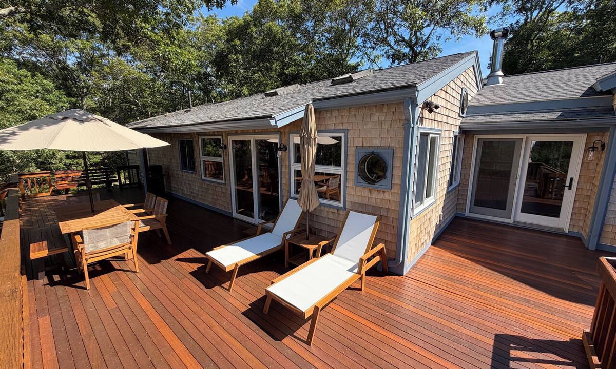Aquinnah House | Aquinnah Home by Lobsterville Beach w/Ocean Views