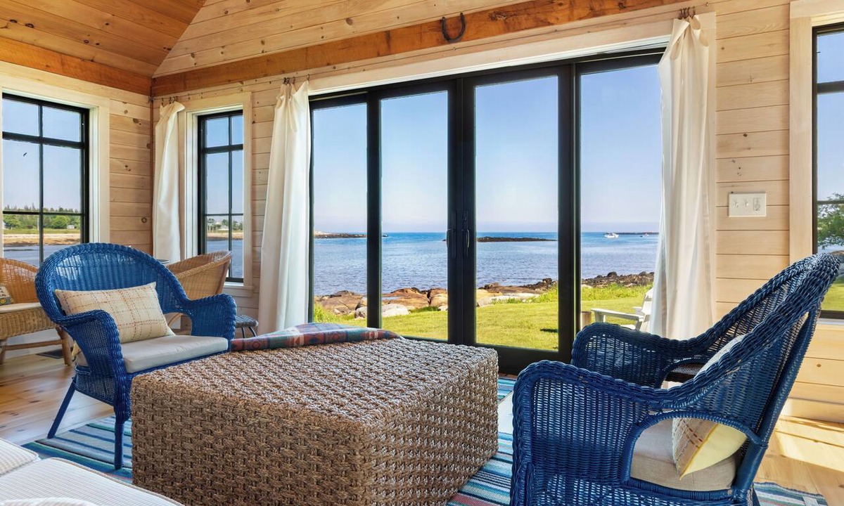 Prospect Harbor House | Aril Cottage - Cozy oceanfront cottage for 2 near Acadia, with WiFi, firepit, & wood stove