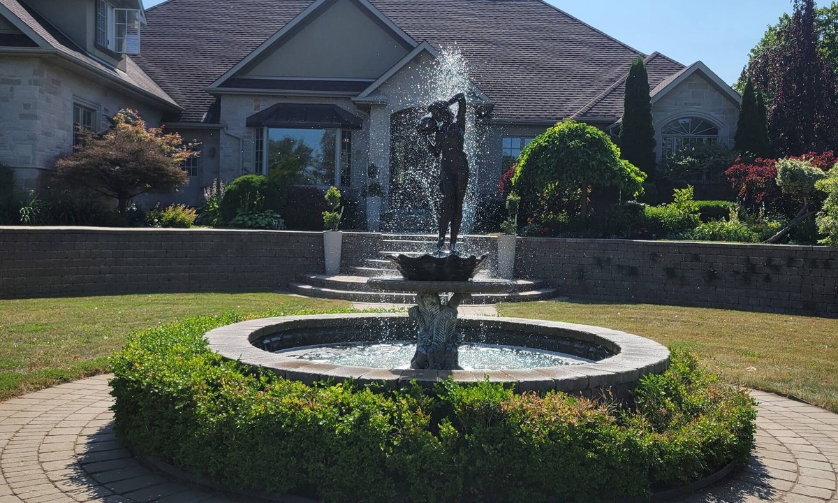 Ashburn House | Assets Event Venue Modern interior with elegant Décor.