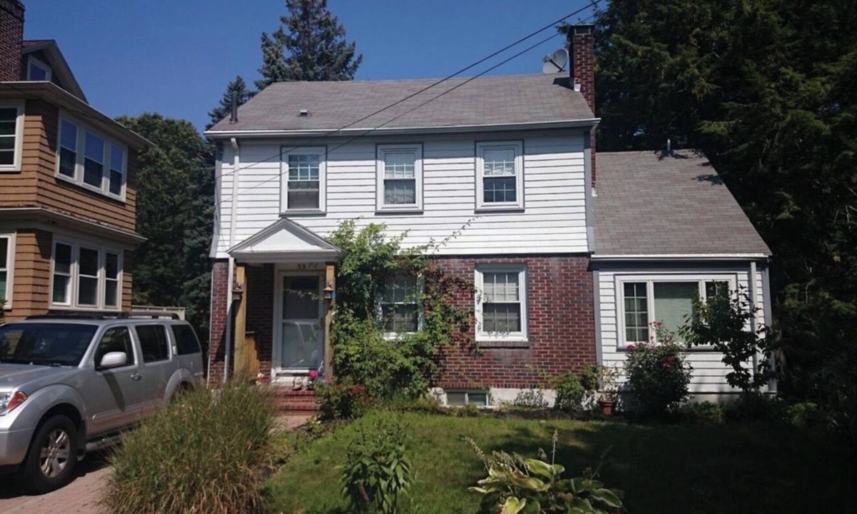 Jamaica Hills - Pond House | AUGUST DEAL: Full Month Only - Sunny Jamaica Plain Family Home Near Arboretum