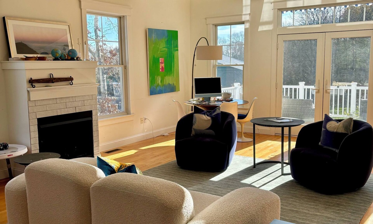 Westerly House | August or weekly rental bike to beach, walk to tennis!