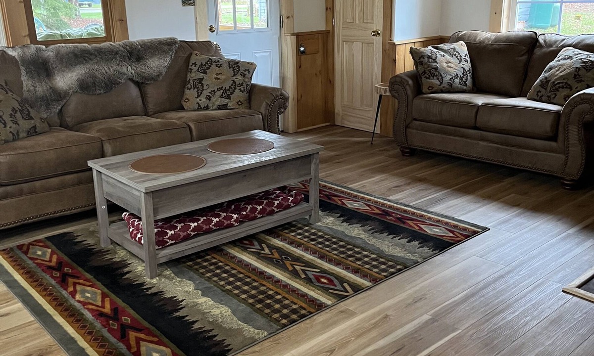Inlet House | Available July 30-31 Renovated Cabin , 0.1 Mi to Inlet Center