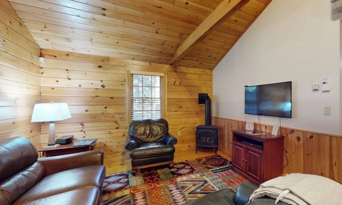 Northport Cabin | Balsam Fir Cabin - Relax in a 2BR cabin w/kitchen, fireplace, A/C & access to outdoor adventures
