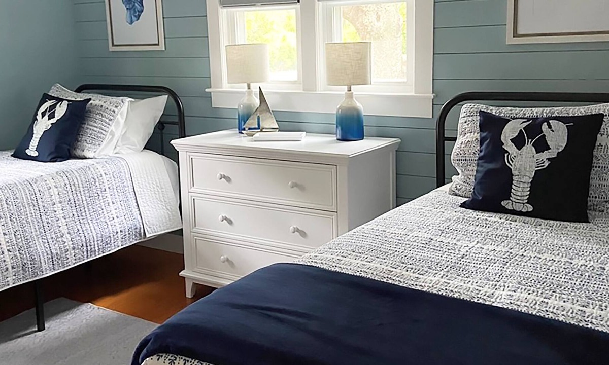 West Yarmouth Cottage | Bay Dream Believer-Steps to Colonial Acres Beach-Perfect Cape Getaway