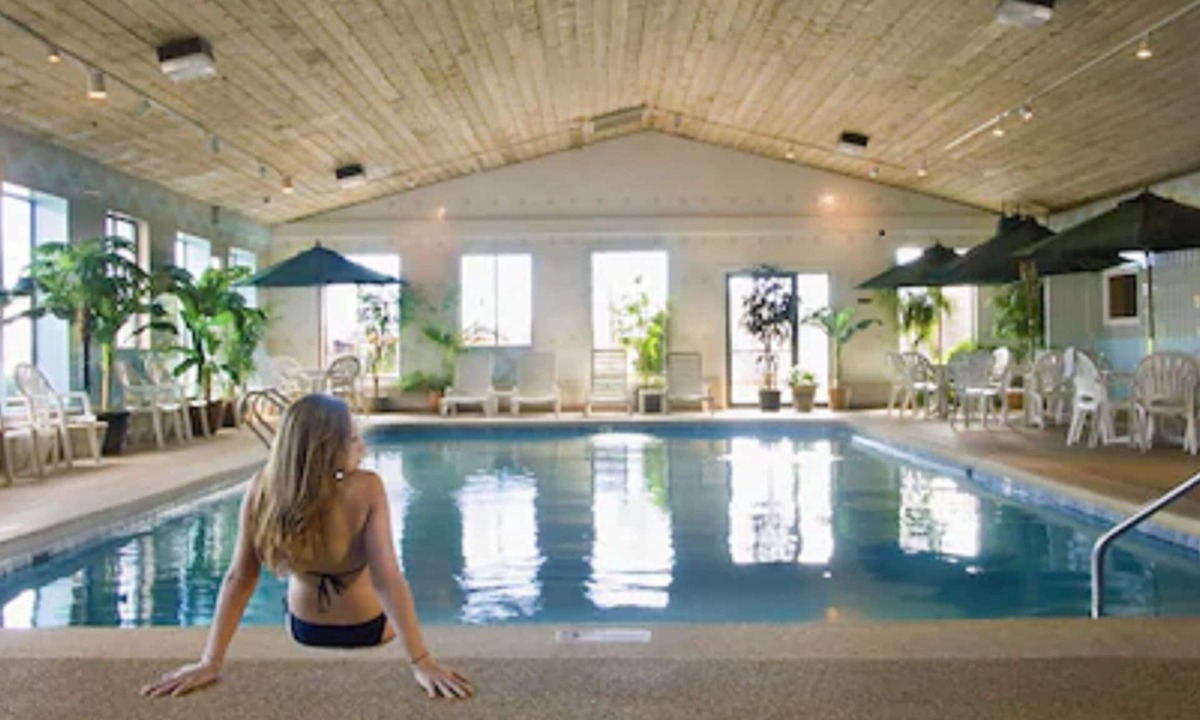 West Yarmouth Hotel | Bayside Resort Hotel