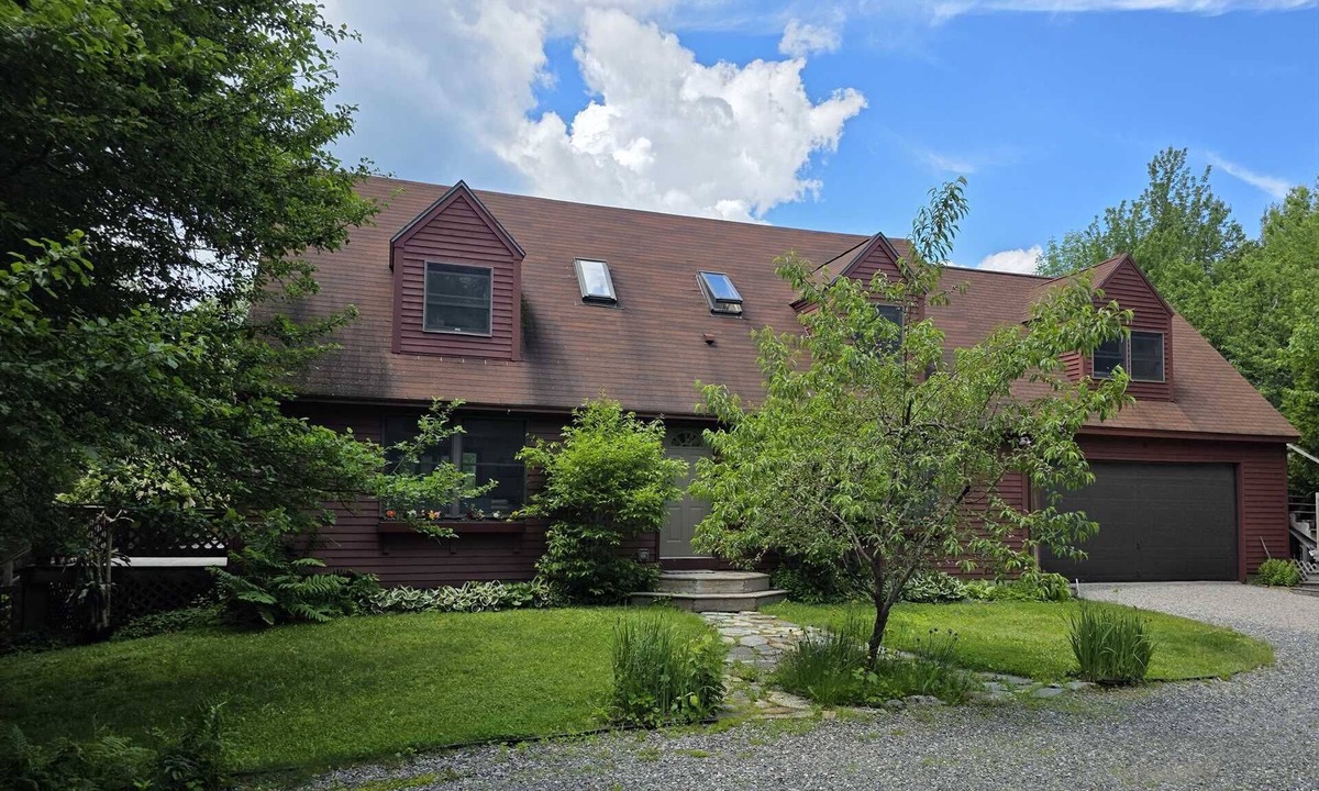 Trenton Cottage | Bayside Woods Cottage-Peaceful Retreat on 5 Private Wooded Acres Near Acadia National Park