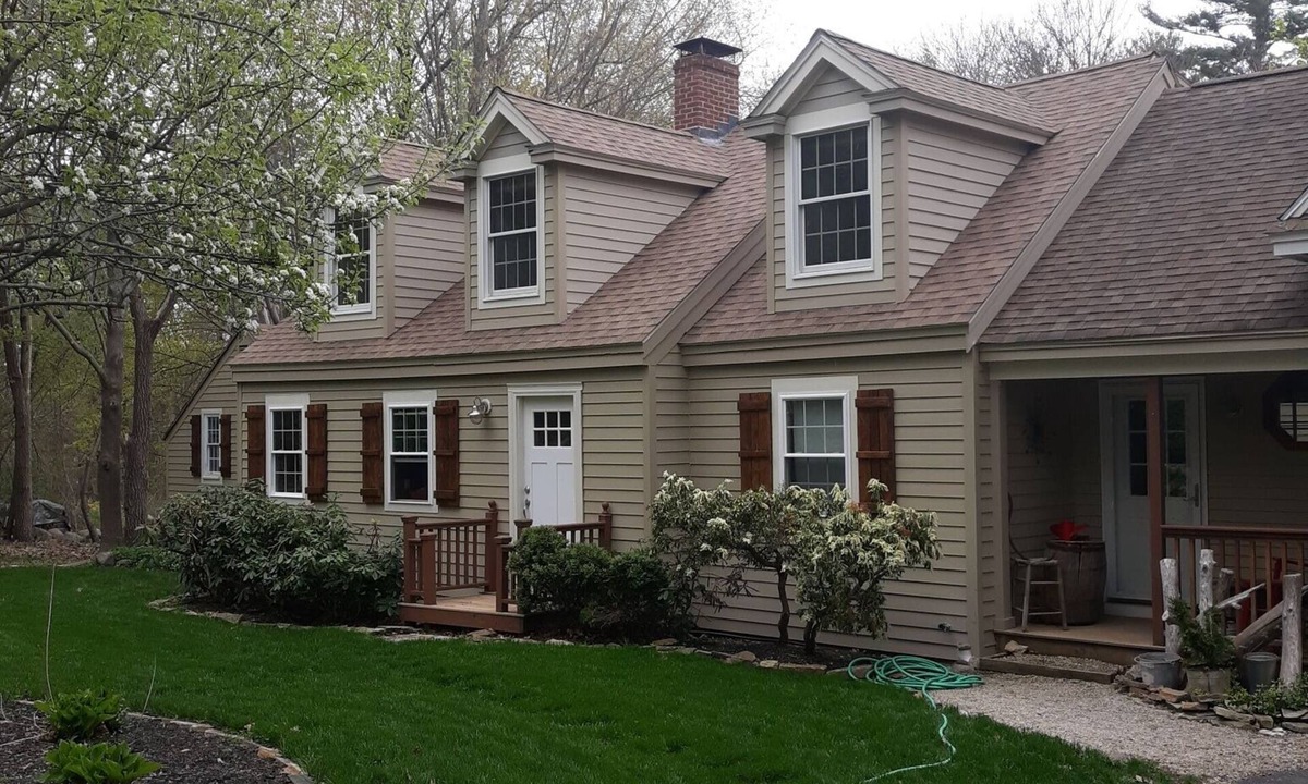 Rye House | Beach! Surf! Fishing! Rye, Portsmouth, Dog Friendly, Whole House!