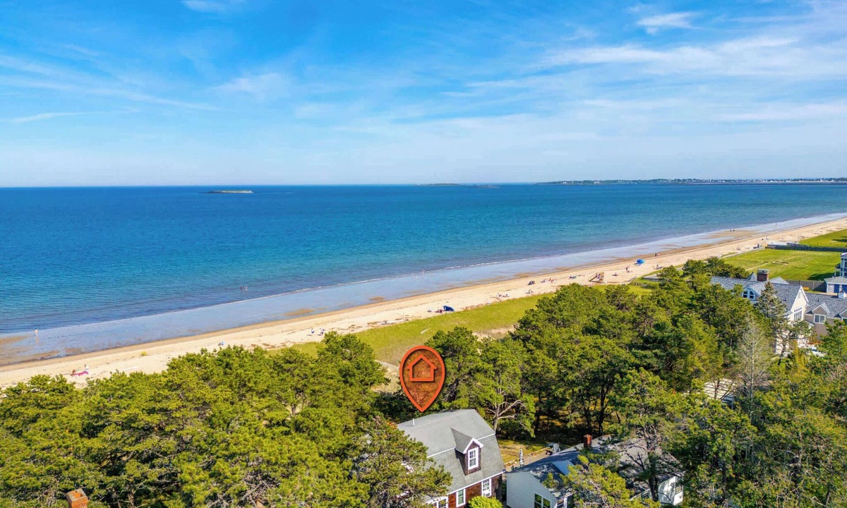 Southern Coast House | Beachfront 30 Steps to the Beach Sunrise Views