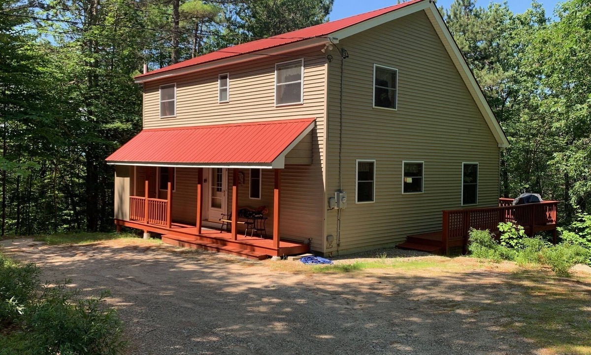 Eidelweiss Village House | Bearadise Lodge - 3 bed/2 bath Close to Beaches & North Conway - sleeps 10