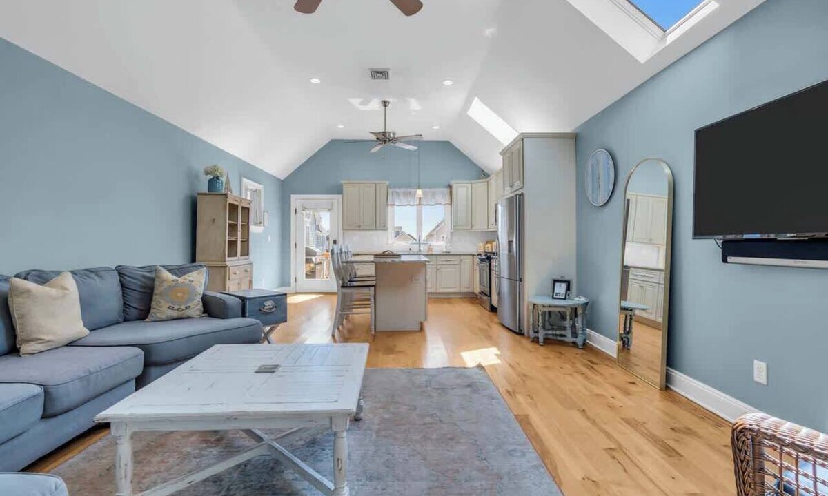 Sea Bright Condo | * Beautiful 1BR Apt at the Beach in Sea Bright *