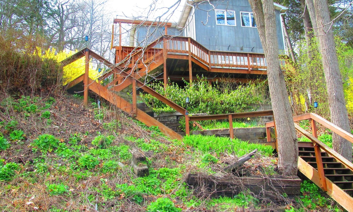 Northwest Ithaca House | Beautiful Cayuga Lake Cottage
