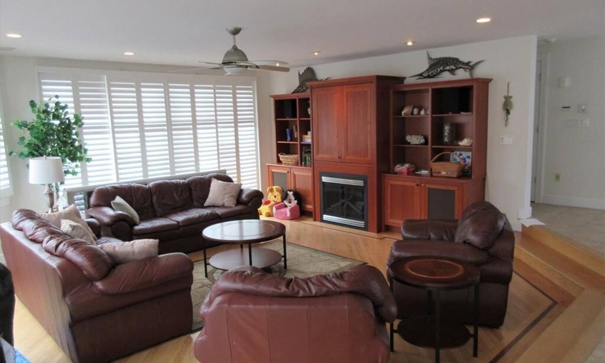 Loveladies House | Beautiful Loveladies home close to the beach with a pool.