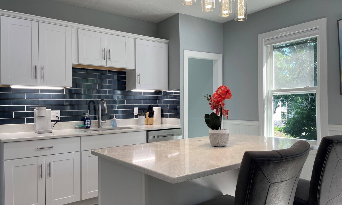 Worcester Apartment | Beautiful New 2 BD near Hospitals, Free Parking