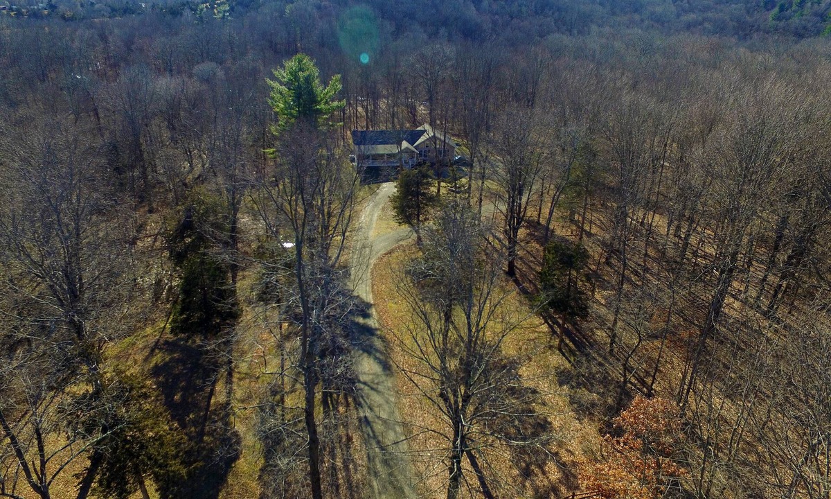 Hollowville House | Beautiful New Contemporary Nestled On 24 Private Acres
