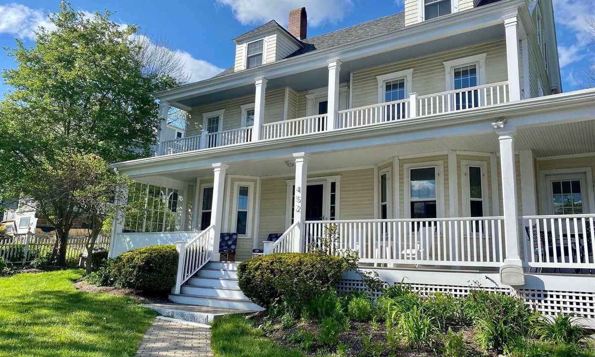 York Harbor House | Beautiful property in York - Newly remodeled!!