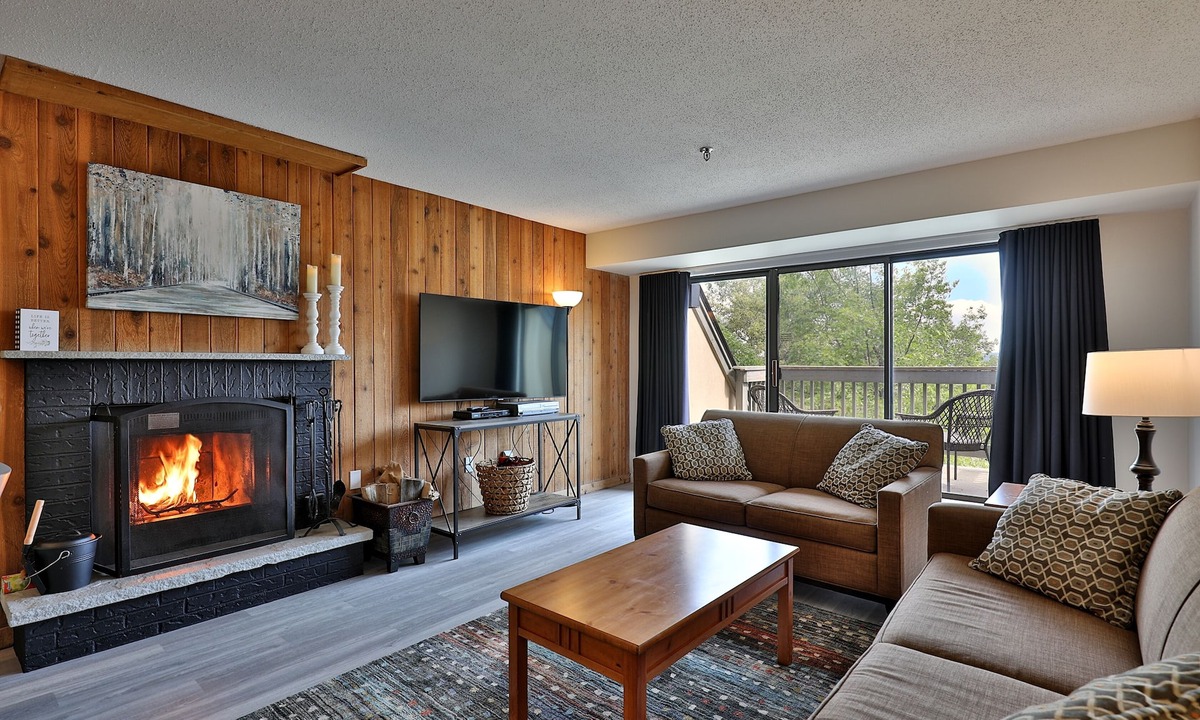 Killington Condo | Beautiful Renovated 1BR/1BA Condo Next to Mountain 3C13