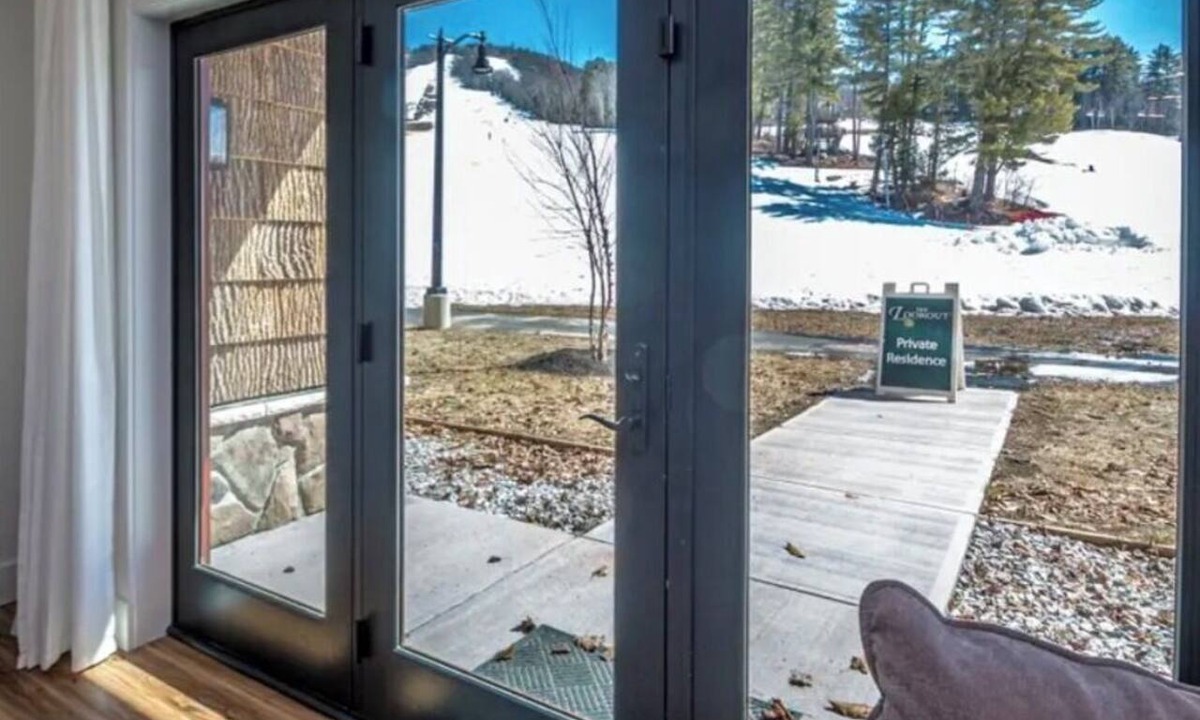 North Conway Condo | Beautiful Ski-In/Ski-Out Condo at the base of Cranmore Mountain