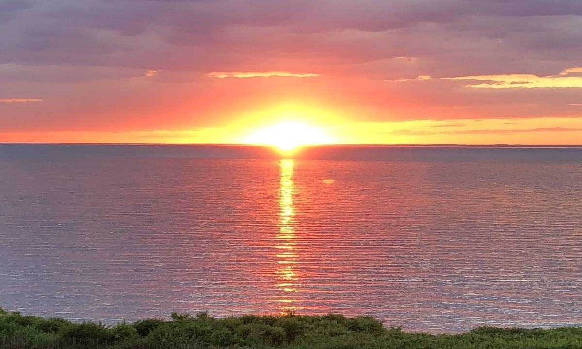 Greenport West Condo | Beautiful Soundfront condominium