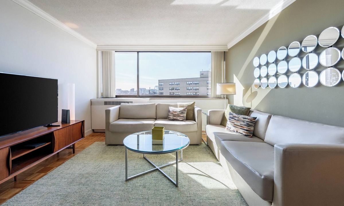 Fenway–Kenmore Apartment | Beautiful Two Bedroom near Prudential Center