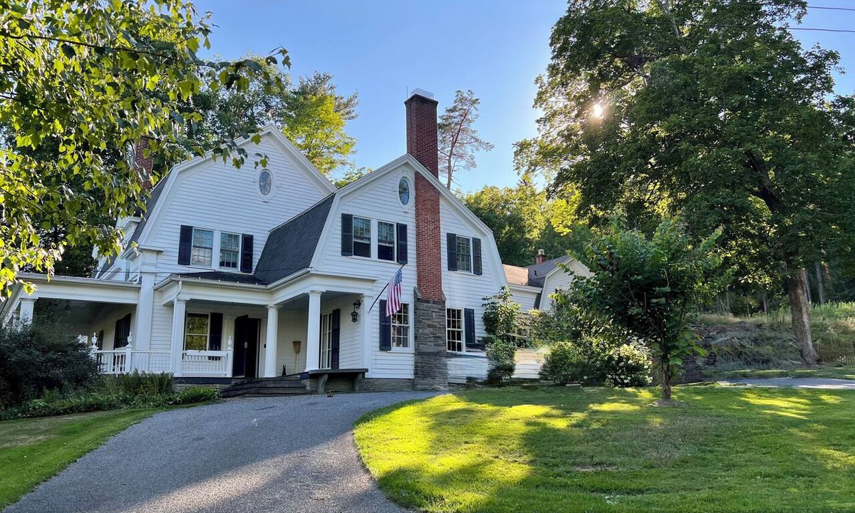 Gilbertsville House | Beautiful Victorian home in serene Gilbertsville perfect for relaxing getaways.