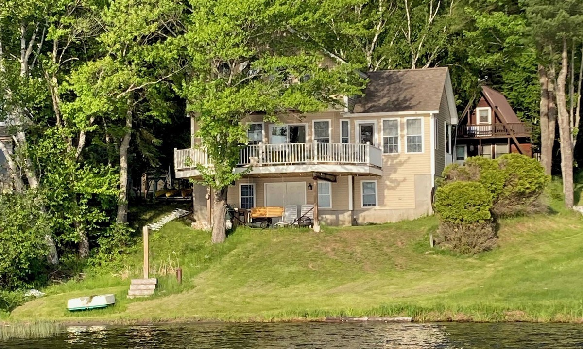 Errol House | Beautiful waterfront home with gorgeous views on Akers Pond in Errol, NH