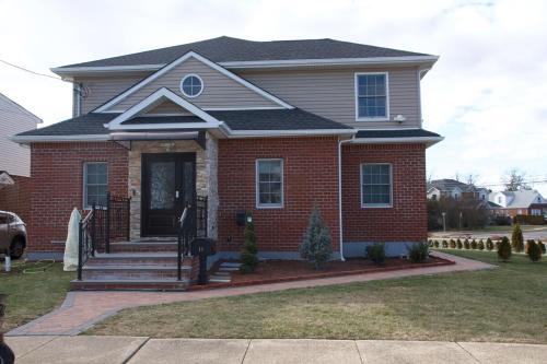 North New Hyde Park Villa | Beautifully Renovated 3-Bedroom Guest Stay