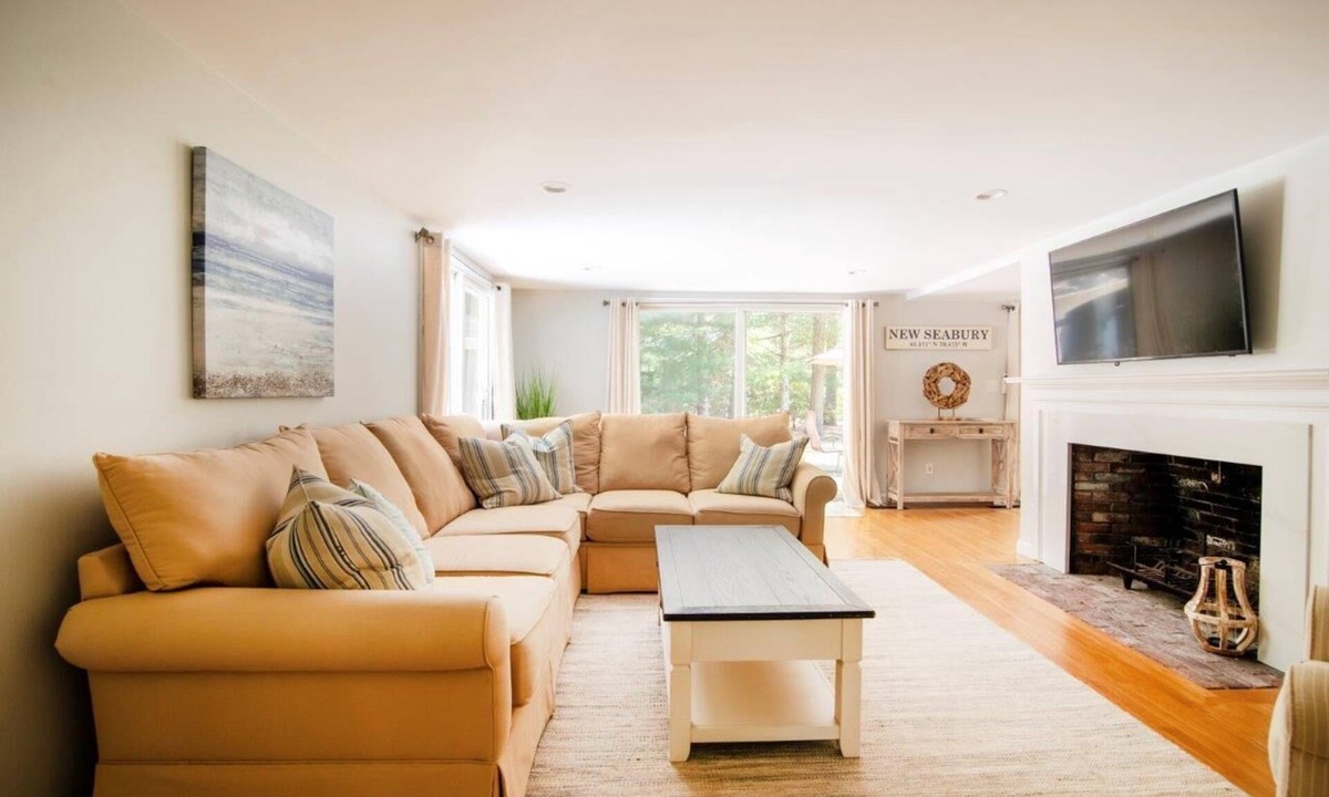 New Seabury House | Beautifully renovated New Seabury home with private outdoor patio