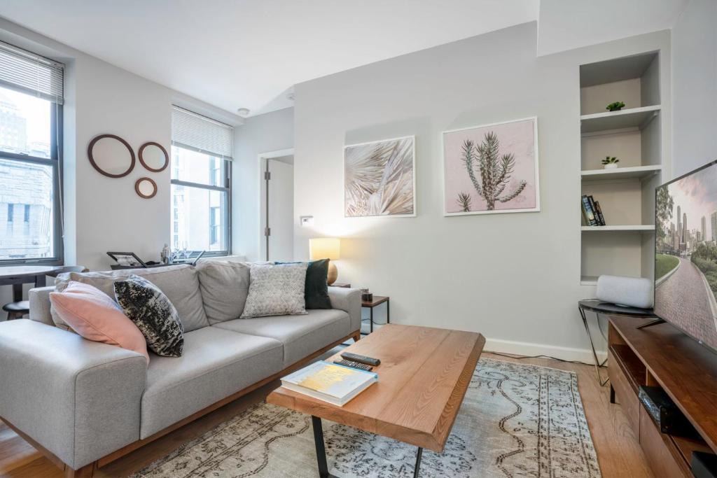 Bay Village Apartment | Beauty in Back Bay 1BR w Gym nr the Common BOS-16