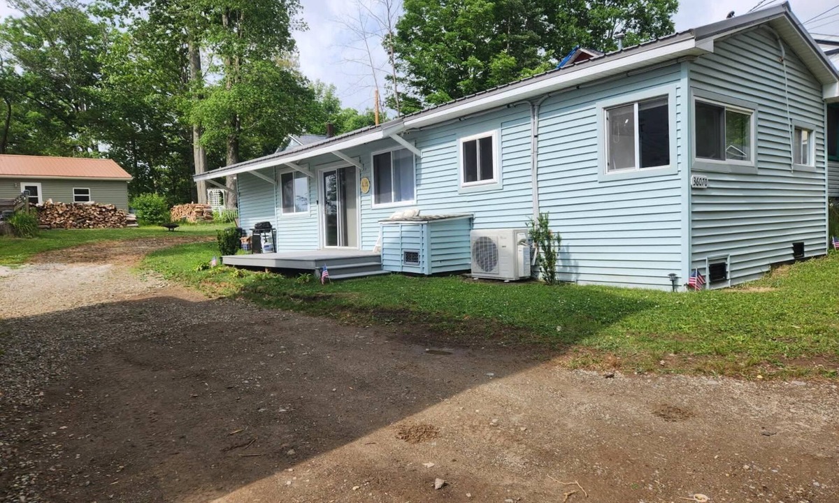 Canadohta Lake Cottage | Beechwood Ave Cottage at Canadohta Lake