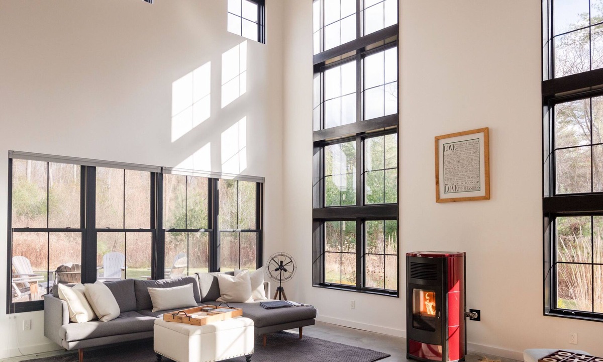 Lee House | Berkshire Mountain retreat with Urban eco-luxuries