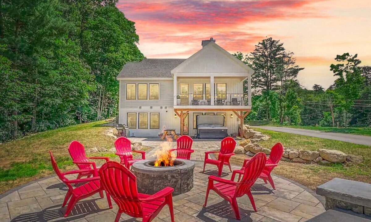 North Conway House | Birch Haus | Luxury Home, Views & Hot Tub, River