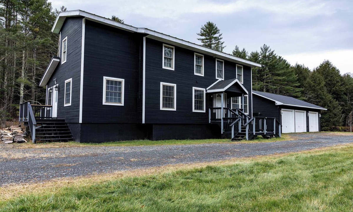 Town of Conesville House | Black Creek Lodge, Hot Tub, Game Room & Fire Pit