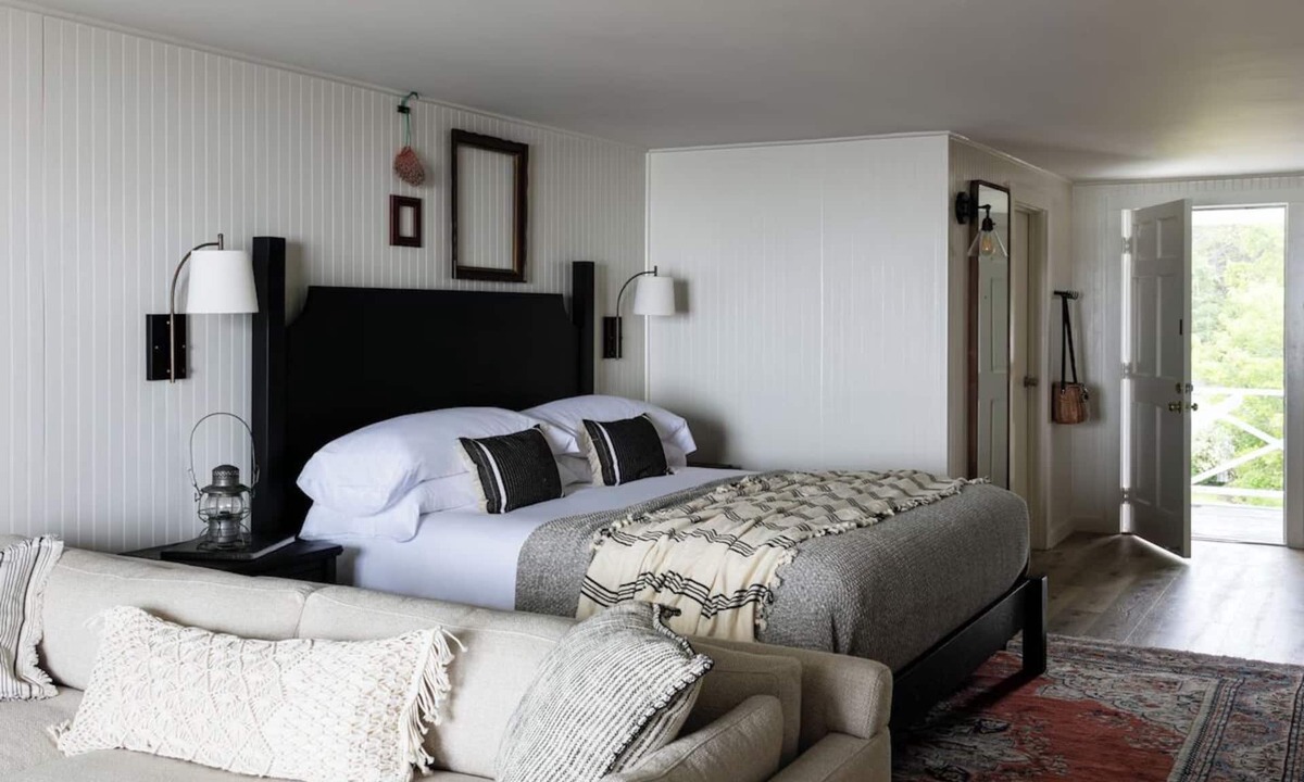 Ocean Point Hotel | Bluebird Ocean Point | Sea Kist Oceanfront Cottage | Near Grimes Cove Beach