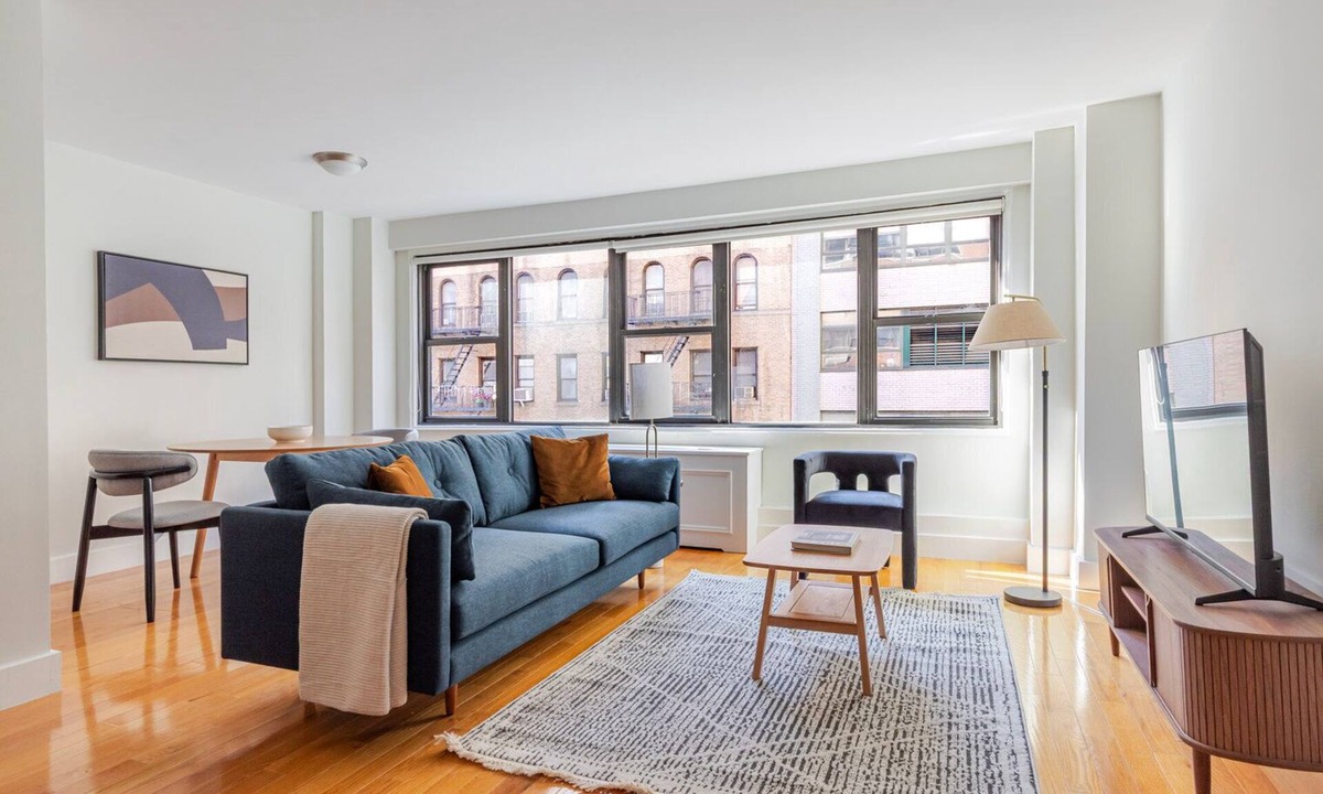 Kips Bay Apartment | Blueground | Kips Bay, fitness center, nr NYPL