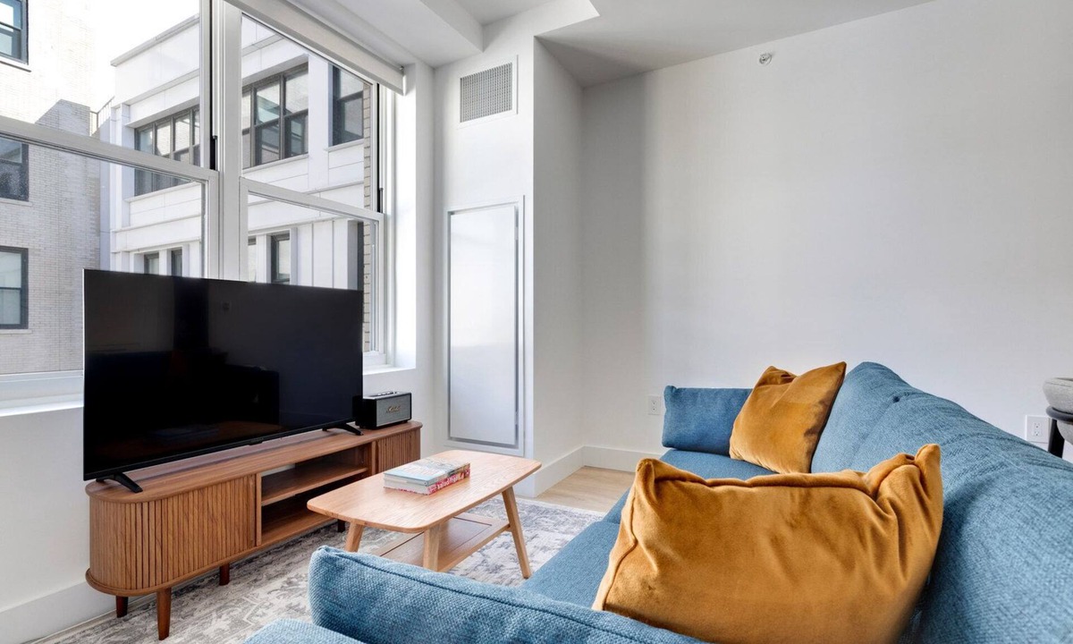 Morningside Heights Apartment | Blueground | Morningside Heights, fitness center, nr Riverside Park