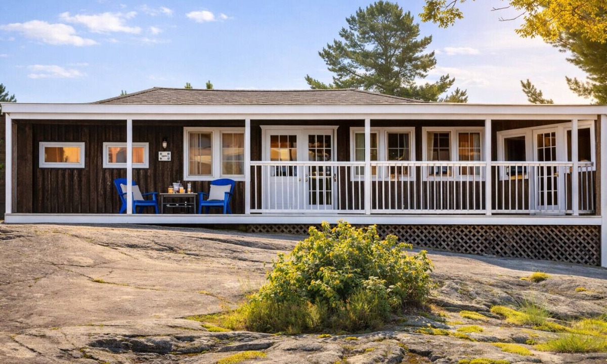 Honey Harbour Cabin | Bluewater Lodge Rocky Crest Cabin