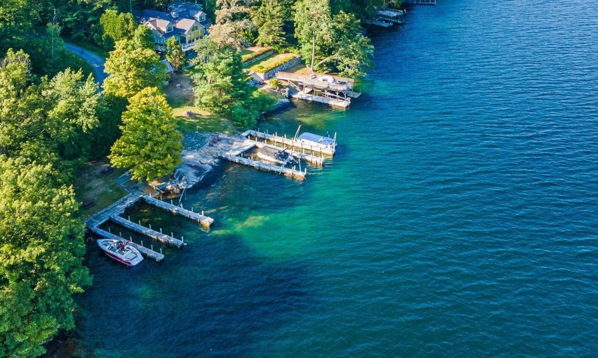 Bolton Landing House | Bolton Landing Compound|18 Beds|Hot Tub|Dock Slip|Pet Friendly|