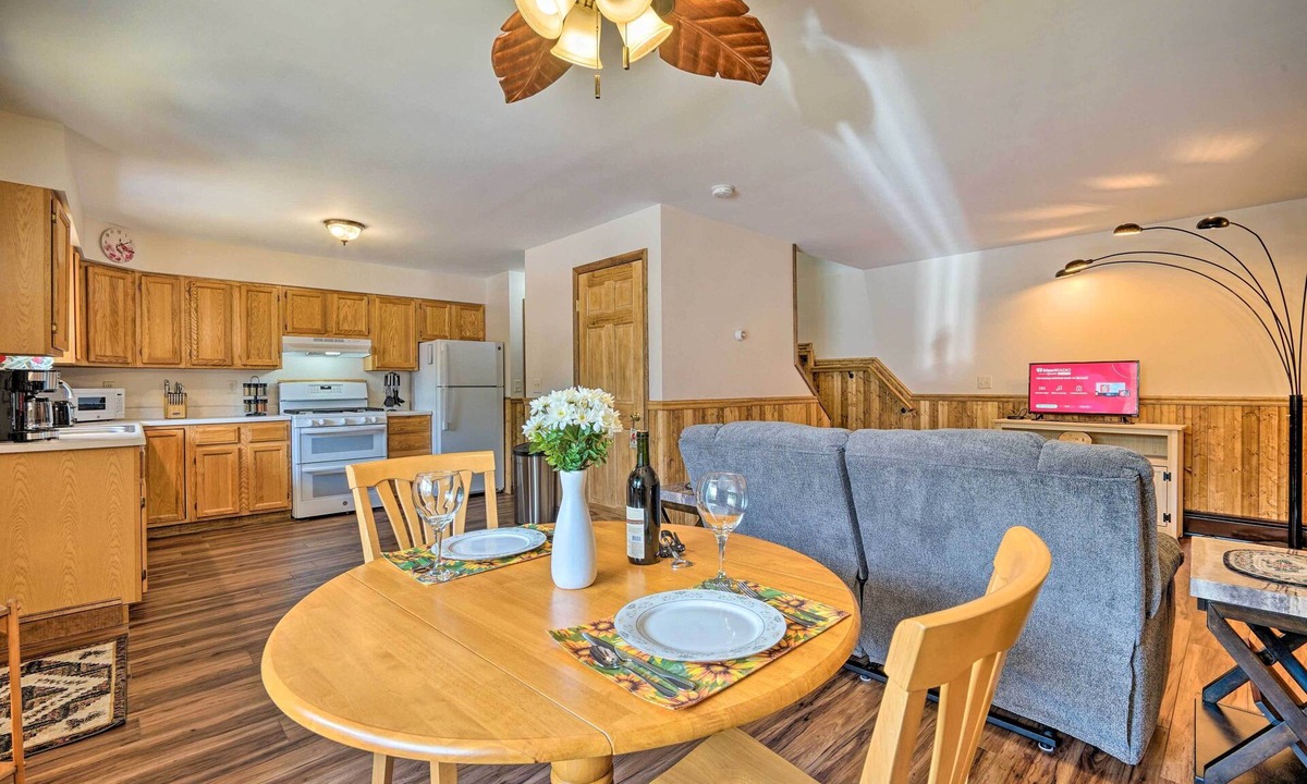 Bolton Landing House | Bolton Landing Romantic Getaway for Two