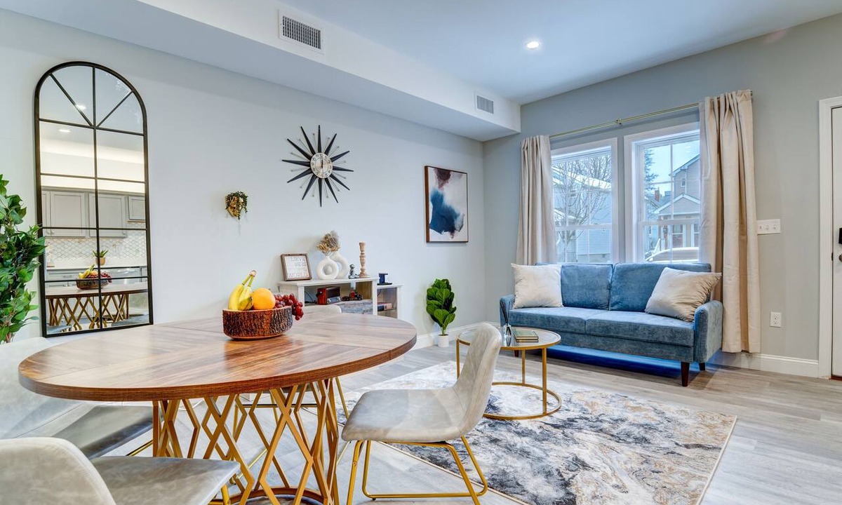 The Hill Apartment | Brand New Home Close To Yale!