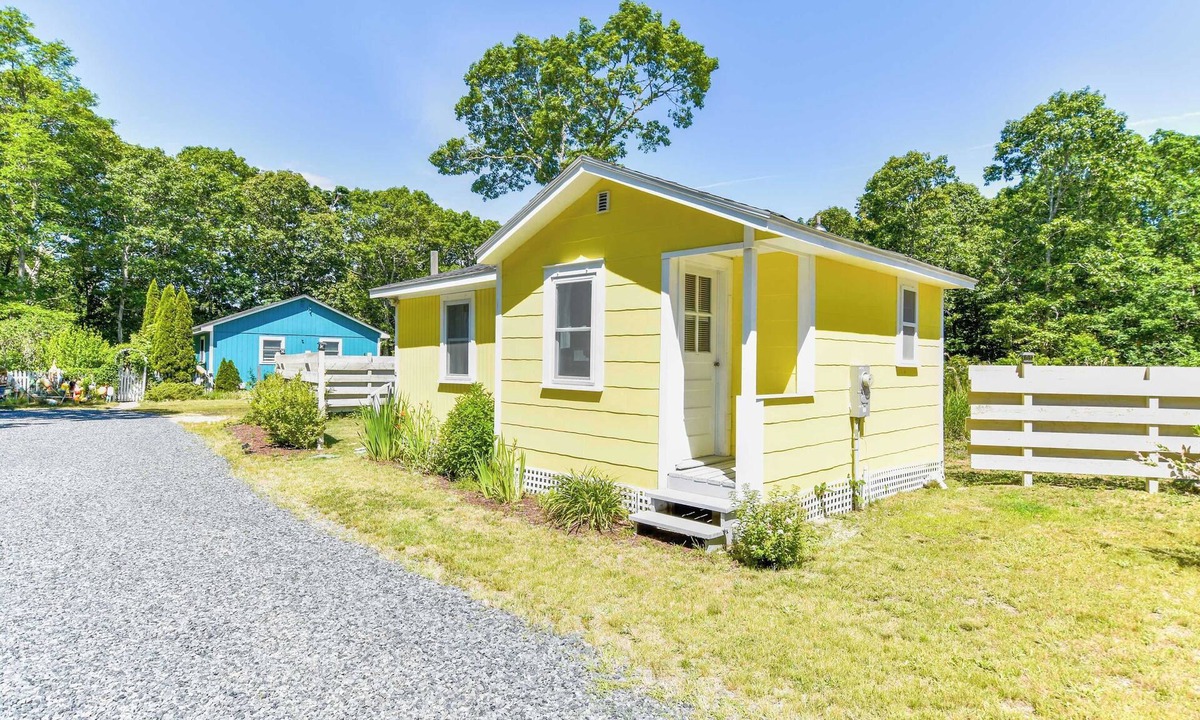 North Eastham Apartment | Bright Cottage Close to Bayside Beaches!