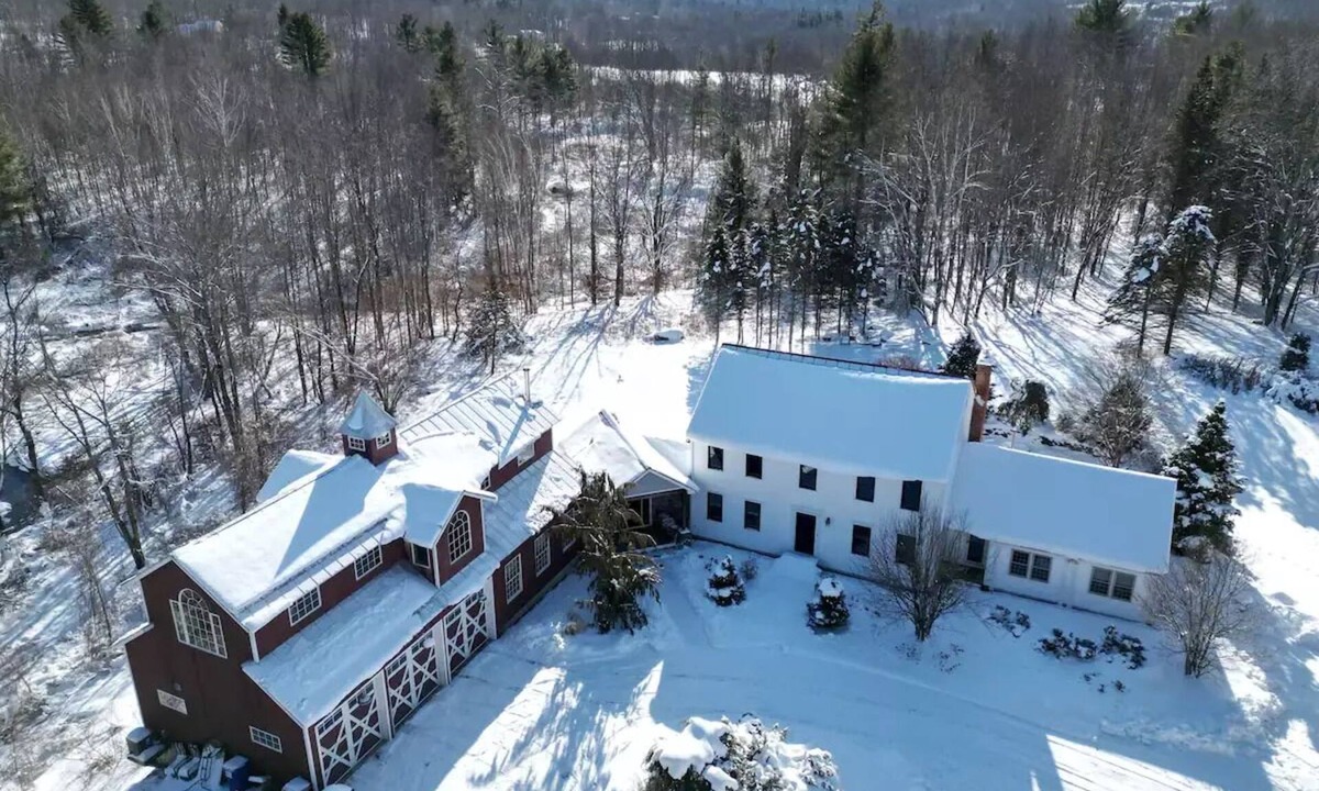 Richmond House | Bright, Cozy, Private Vermont Respite