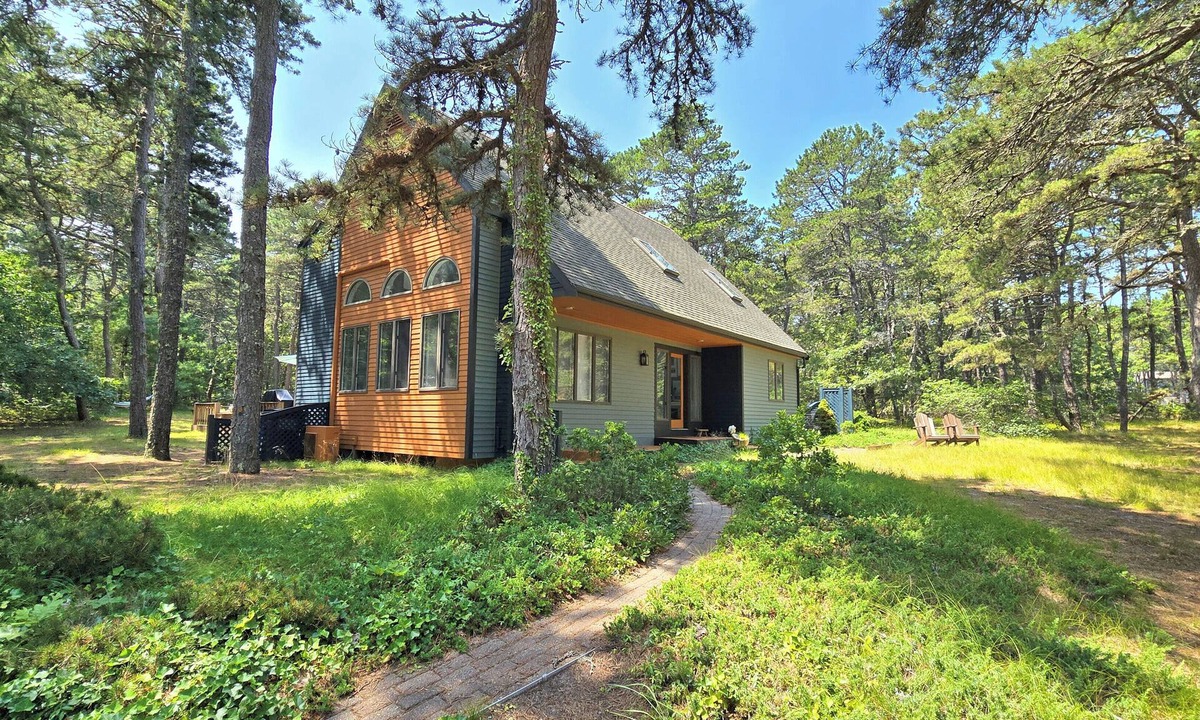 Wellfleet House | Bright & Open 4BD Home-A/C, Outdoor Shower, Cape Cod Rail Trail Bike Access, Fire Pit, Hot Tub!