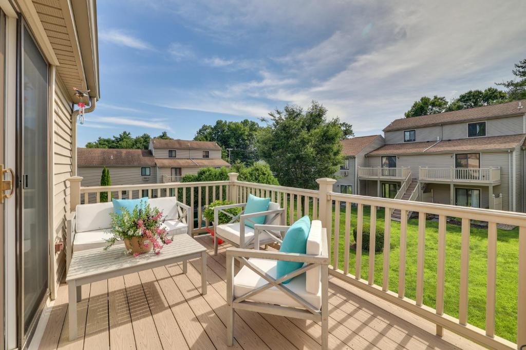 Bristol House | Bristol Condo Near ESPN HQ & Lake Compounce!