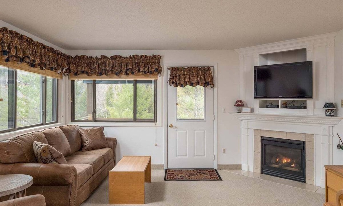Sunday River Area Condo | Brookside I A-408 - Sunday River Slopeside Condominium