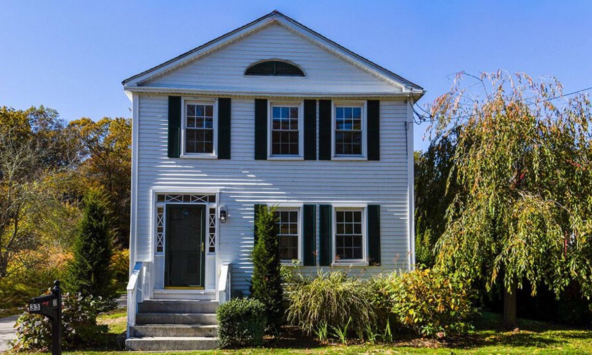 Stonington House | Brookside- Kayakers Dream in Historic Old Mystic. Few minutes drive to Mystic