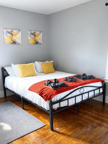 Beaver Hills House | Budget Private Room 3 near Yale & Hospitals Grasso