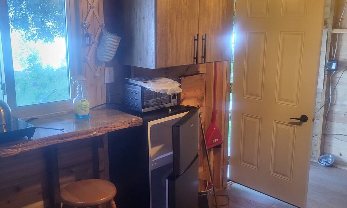 Manitoulin District Cabin | Beautiful Cabin Rainbow Cove on Manitoulin Island