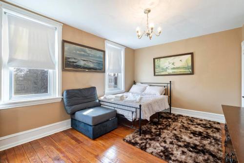 Chester House | Candlelight Chamber - Private Room with Shared Space