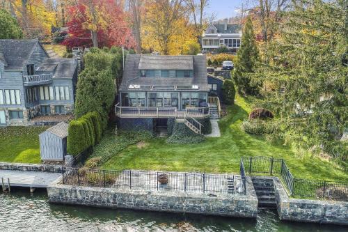 New Fairfield House | Candlewood Isle